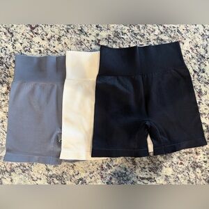 Women’s Ribbed Bike Shorts 3-Pack - Black, Cream, Gray - Size Small